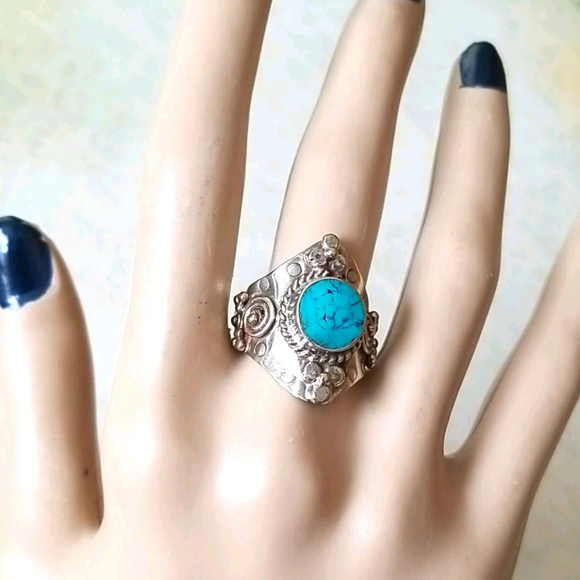 Southwestern Boho Tribal Turquoise Hand Crafted Adjustable Band Ring - Picture 9 of 16